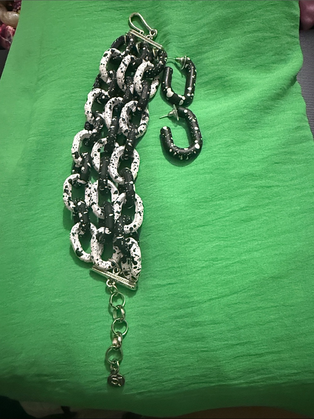 Black & White Speckled Chain Bracelet with Matching Earrings